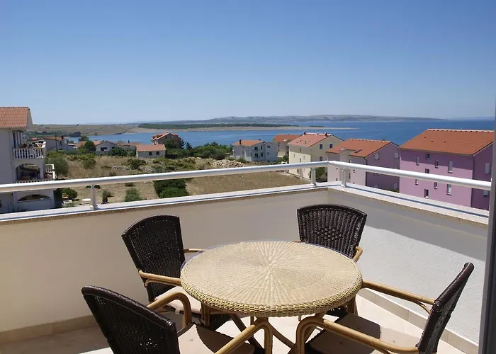 Apartman Pecnik *
