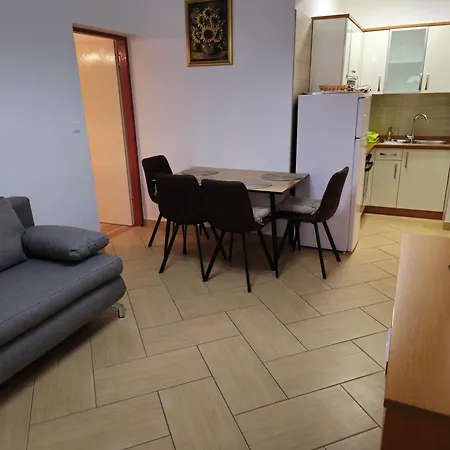 Pecnik Appartamento Povljana